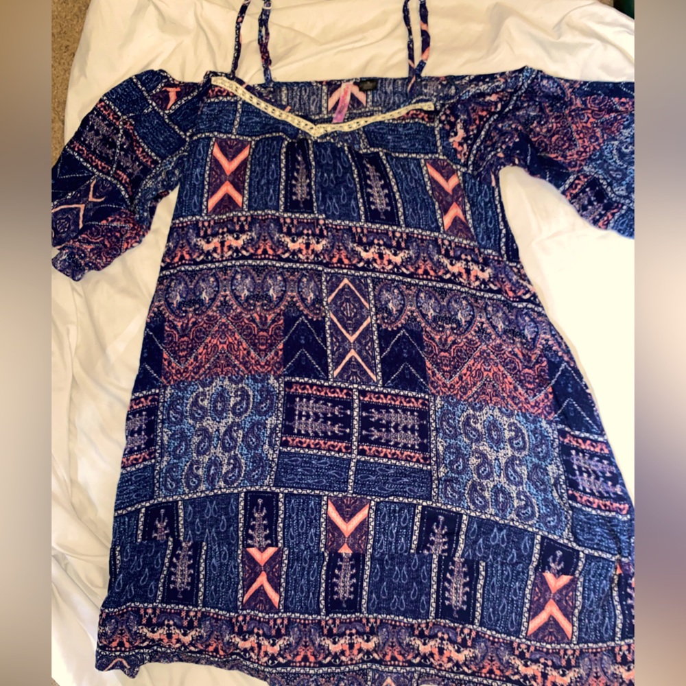 Dress/off shoulder size:S brand:lovebydesign